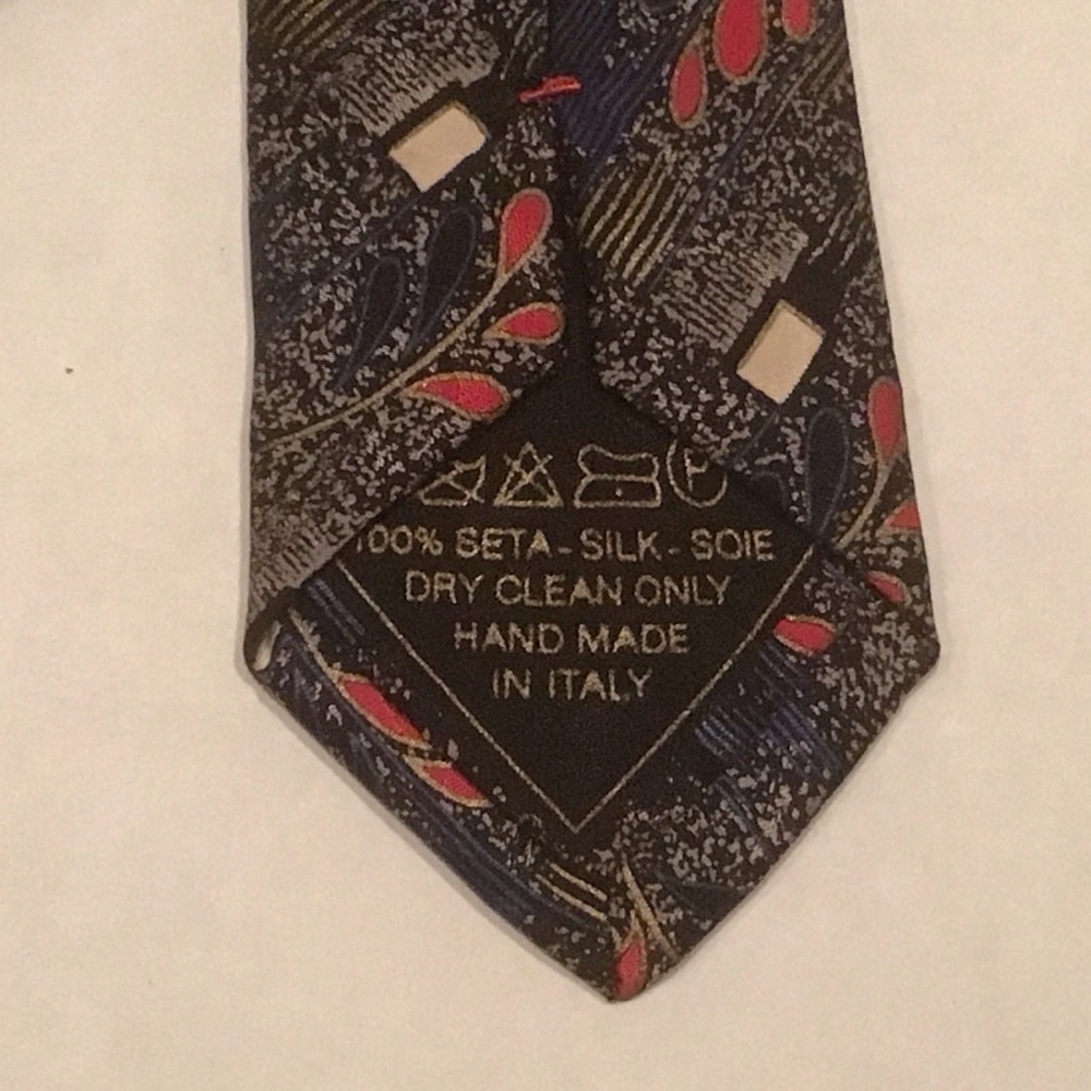 VTG Brioni Neck Tie 100% Woven Silk Hand Made In‎ Italy Red Blue Floral 61” 4” - Picture 4 of 5
